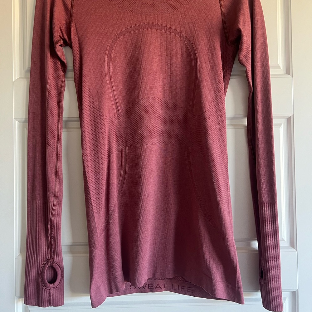 Swiftly Tech Long-Sleeve Shirt